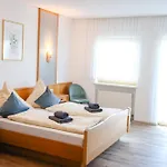 Lichtenauer Hof 3*
