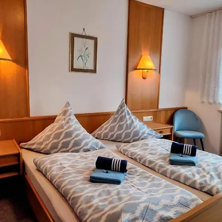 Guest house Fruehstuecks-pension Lichtenauer Hof