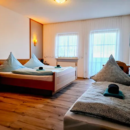 招待所 Lichtenauer Hof 3*