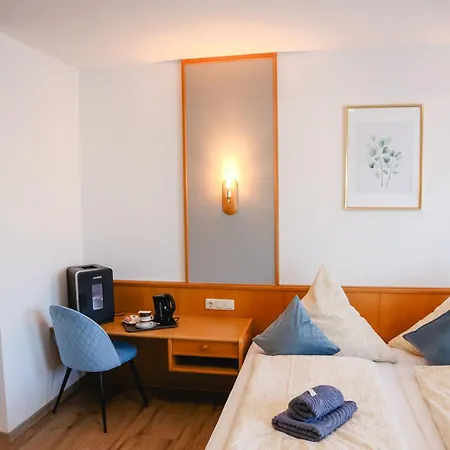 Lichtenauer Hof 게스트하우스 3*